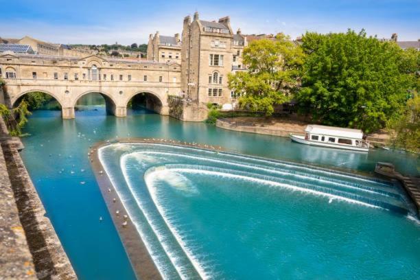 Stunning Modern Apartment In The Cotswolds Chalford المظهر الخارجي الصورة